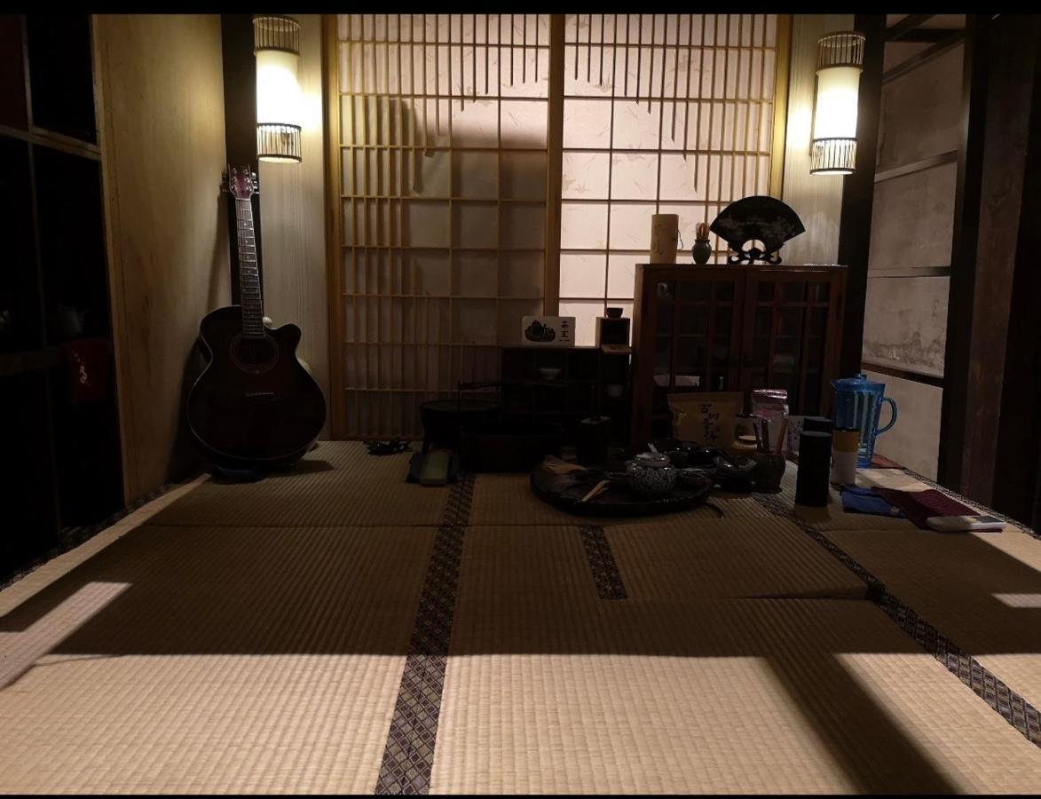 台甕茶室青年旅館 Tai-Wong Tatami Room Hostel 타이난 외부 사진